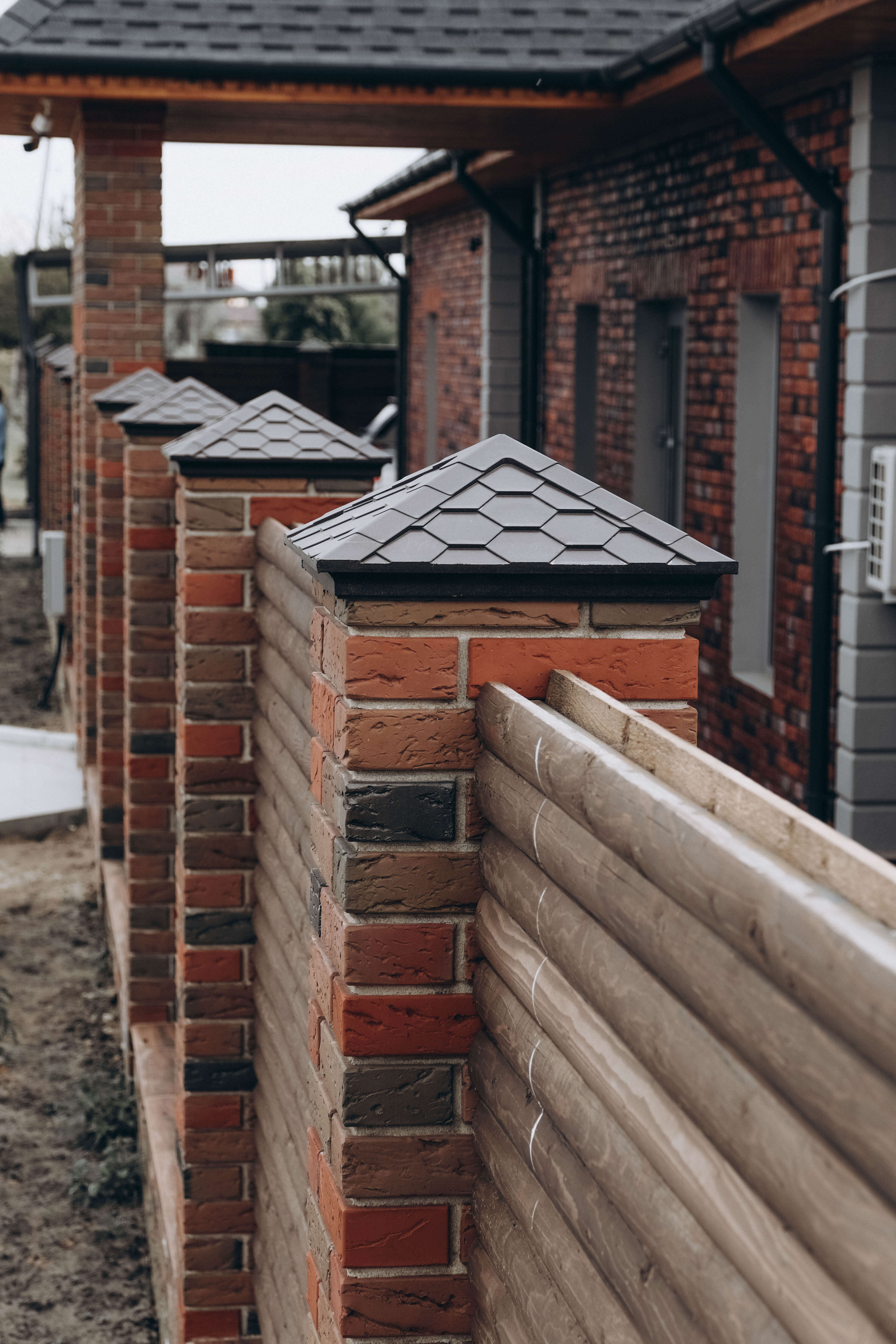 Колпак Zking Эверест Коричневый на столб 1.5х1.5 кирпича (390х390мм) в Анапе фото